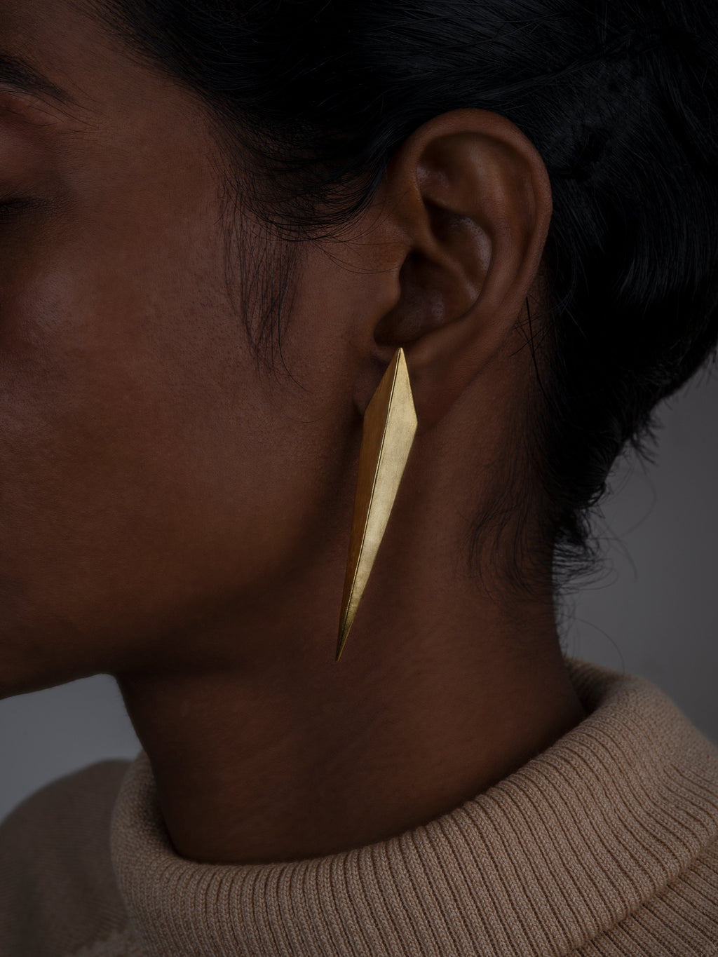 Veerta Earring