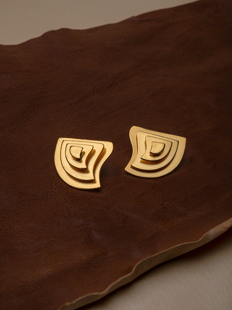 Rakshak Studs