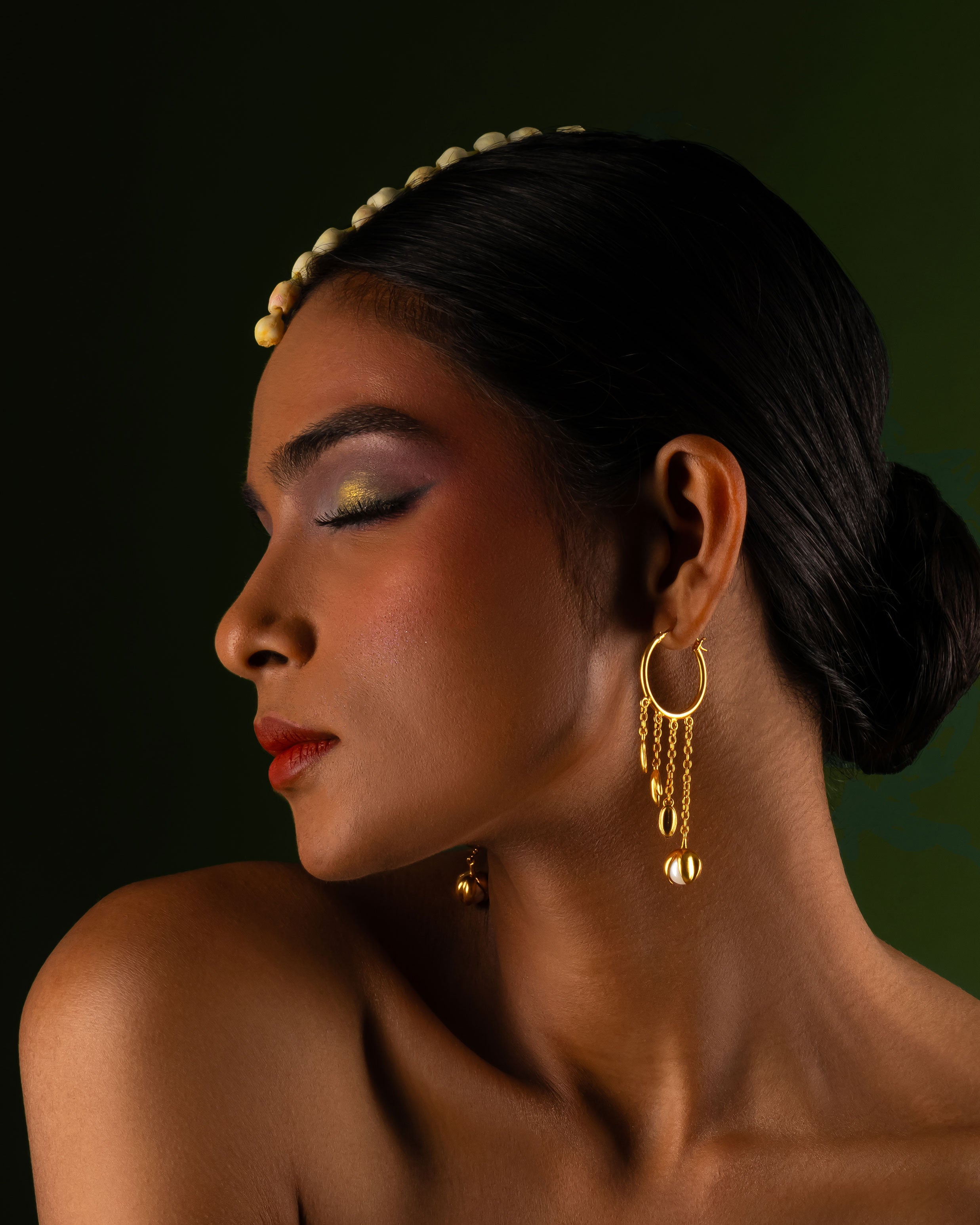 Guldasta Earrings
