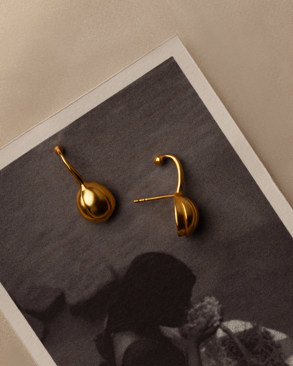 Ittar Studs