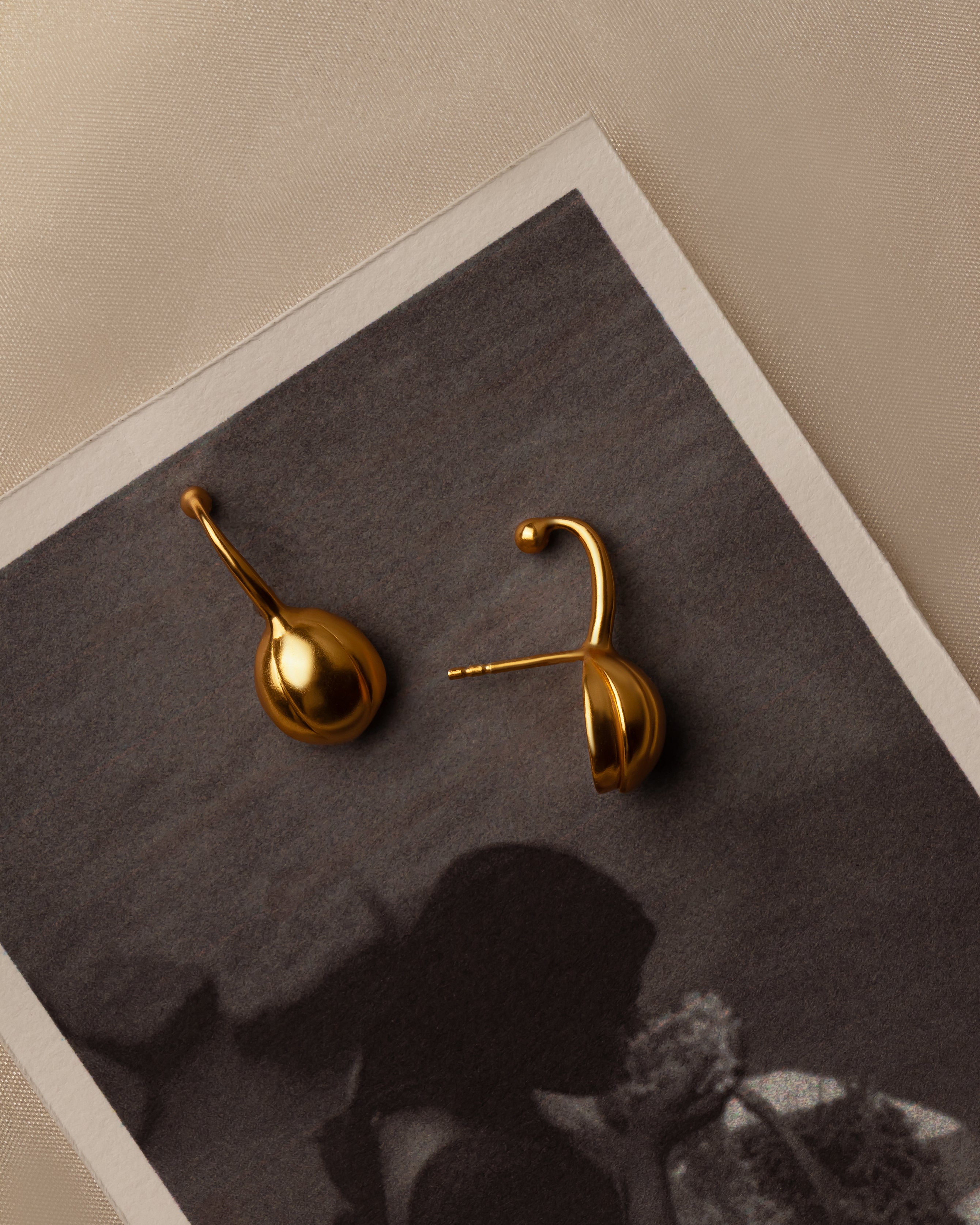 Ittar Studs